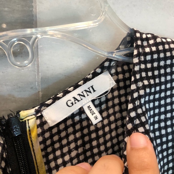 GANNI Calla Floral Plaid Silk-blend Twist Crop Top - Picture 5 of 7